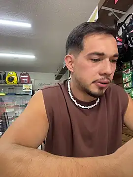 Leonardmoppet online show from November 16, 9:20 pm