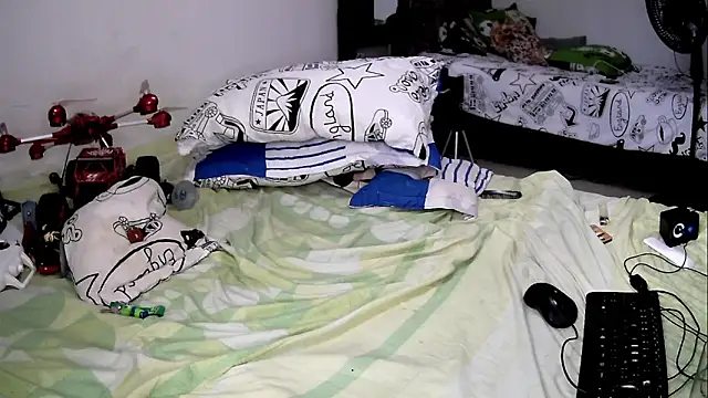 AXionX online show from November 11, 3:01 pm