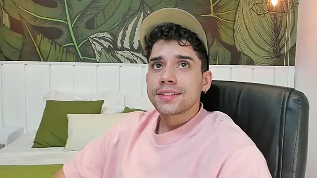 Snapshot of Mike_montoya01 chatting on November 13, 3:55 pm Mike montoya01 online show from November 13, 3:55 pm