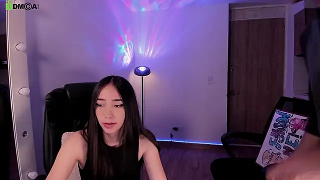 Mikeyvioleta  online show from March 8, 11:14 am