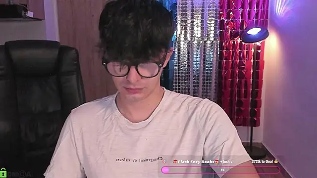 Mikeyvioleta  online show from July 31, 9:09 am