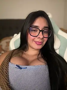 Snapshot of MiaSofia__ chatting on April 11, 7:45 am MiaSofia online show from April 11, 7:45 am
