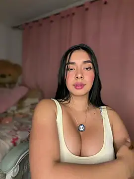 Snapshot of MiaSofia__ chatting on May 23, 1:55 am MiaSofia online show from May 23, 1:55 am