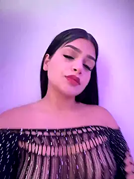 Snapshot of Lucianacuoper chatting on October 29, 6:42 pm Lucianacuoper online show from October 29, 6:42 pm