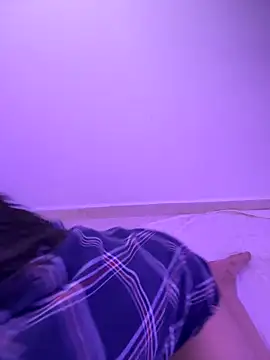 Lucianacuoper online show from October 30, 8:20 pm