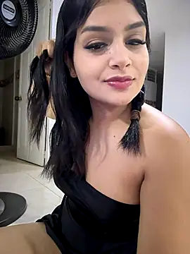 Lucianacuoper online show from November 20, 5:40 am