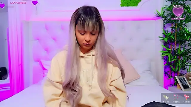 AriannaSins online show from February 12, 1:28 pm