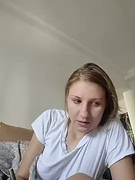 Snapshot of SandyCassie chatting on July 25, 8:45 am SandyCassie online show from July 25, 8:45 am