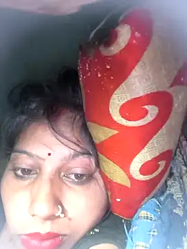 Snapshot of Ragni_bhargav chatting on February 15, 8:05 pm Ragni bhargav online show from February 15, 8:05 pm