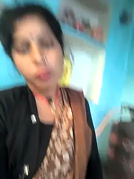 Snapshot of Ragni_bhargav chatting on February 18, 11:28 am Ragni bhargav online show from February 18, 11:28 am