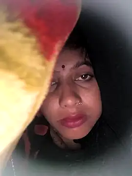 Snapshot of Ragni_bhargav chatting on March 14, 11:21 pm Ragni bhargav online show from March 14, 11:21 pm