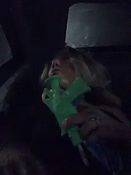 octaviatheillestt online show from October 20, 6:25 am