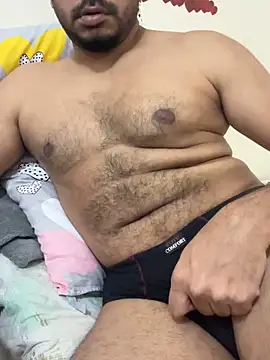 Handsome8677 online show from February 3, 8:30 am