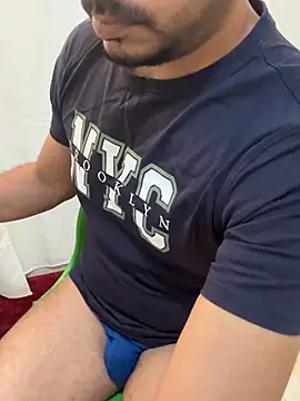 Handsome8677 online show from April 20, 8:39 am