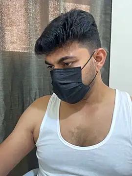 Handsome8677 online show from June 3, 7:44 am