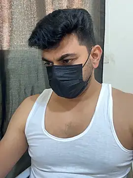 Handsome8677 online show from June 6, 7:35 am