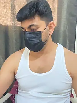 Handsome8677 online show from June 8, 9:42 am