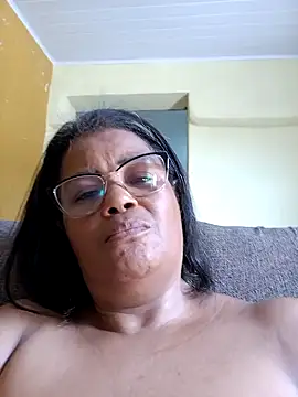 Snapshot of Pessoa54 chatting on December 3, 3:54 pm Pessoa54 online show from December 3, 3:54 pm