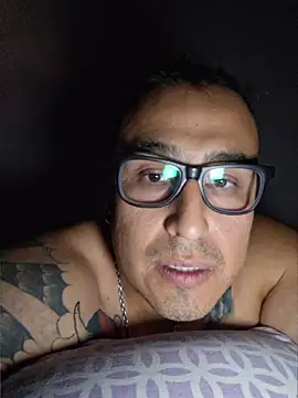 Rueditasss online show from March 11, 6:14 pm