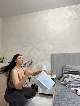 ChloeBrut online show from May 14, 11:55 pm