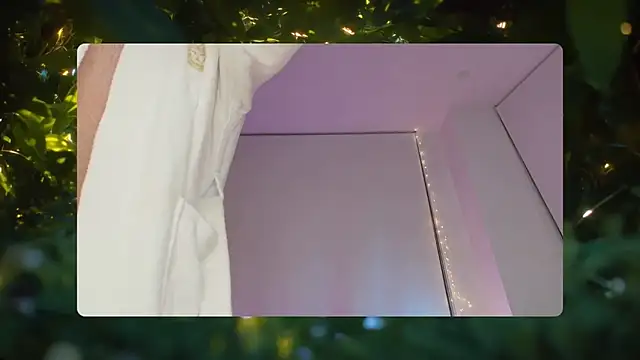 Snapshot of gape_party chatting on March 11, 2:56 pm gape party online show from March 11, 2:56 pm