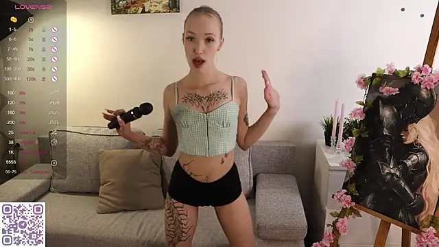 Snapshot of Grace_Glend chatting on July 9, 10:14 pm Grace Glend online show from July 9, 10:14 pm