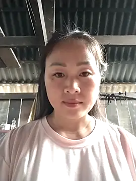 Snapshot of Spring-mky chatting on October 23, 8:02 am Spring-mky online show from October 23, 8:02 am