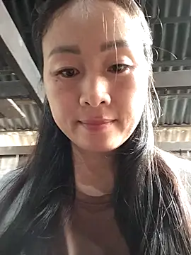 Snapshot of Spring-mky chatting on October 29, 3:20 am Spring-mky online show from October 29, 3:20 am