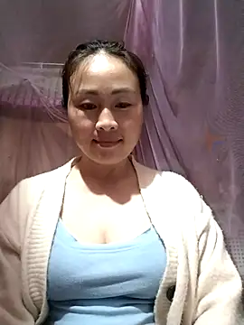 Snapshot of Spring-mky chatting on December 17, 2:01 pm Spring-mky online show from December 17, 2:01 pm