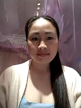 Snapshot of Spring-mky chatting on December 18, 3:01 am Spring-mky online show from December 18, 3:01 am