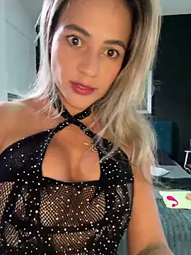valentina herrrera online show from April 27, 6:28 pm