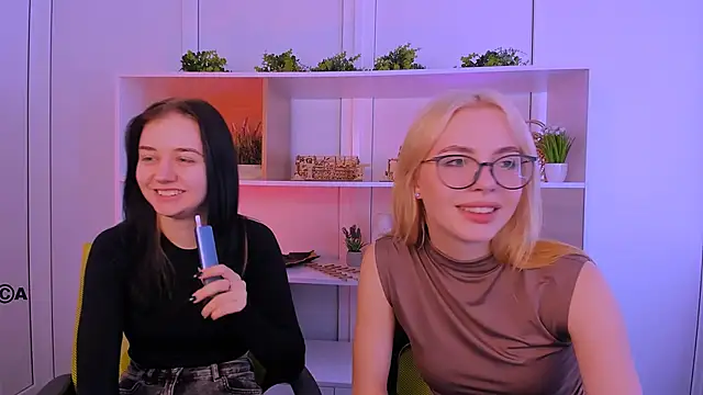 miki ti online show from October 26, 9:04 am