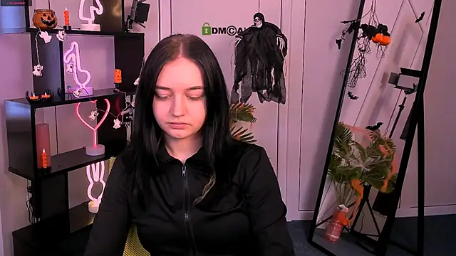 miki ti online show from November 1, 9:55 am