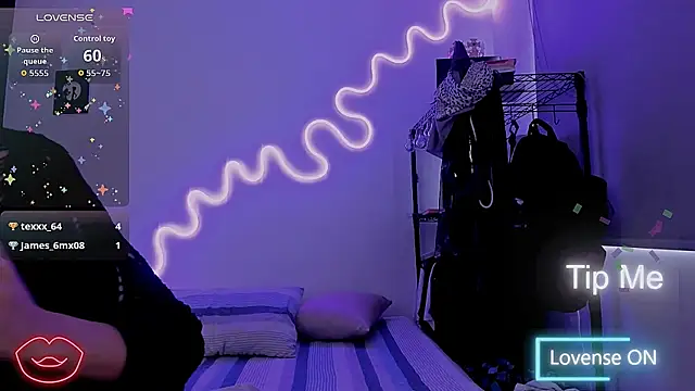 Lyric Mirage online show from March 17, 9:40 pm