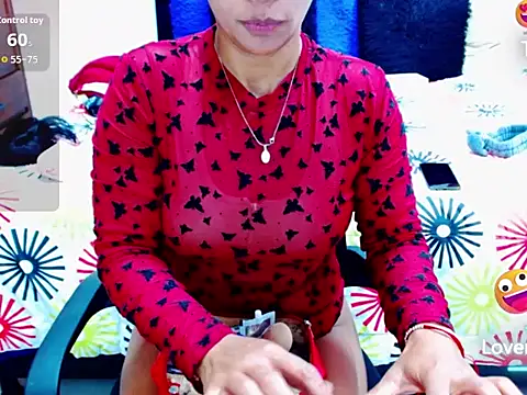 Snapshot of DulceMaria_ik chatting on October 18, 5:21 am DulceMaria ik online show from October 18, 5:21 am