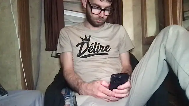 Snapshot of TyKindaNasty chatting on February 7, 1:37 pm TyKindaNasty online show from February 7, 1:37 pm