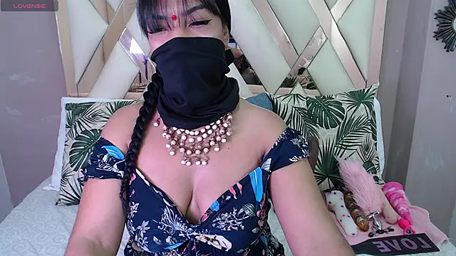 Iniya Parul online show from November 8, 1:22 pm