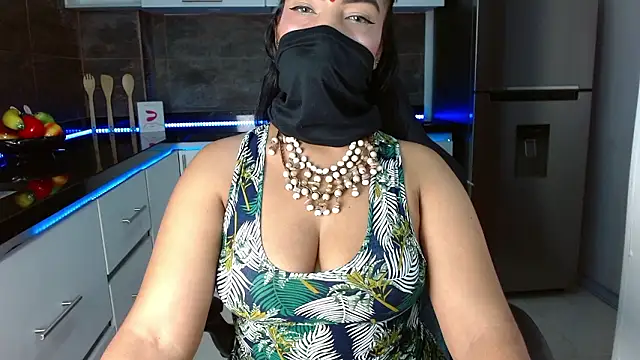 Iniya Parul online show from February 9, 2:43 pm