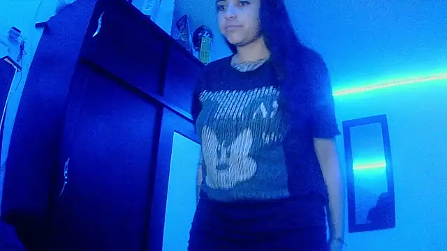 adri gomez1 online show from December 19, 10:44 am