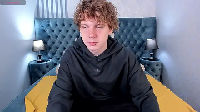 KevinMilky online show from March 15, 5:46 am