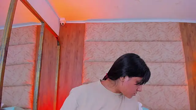 Snapshot of Antonella_Russo1 chatting on November 20, 1:00 pm Antonella Russo1 online show from November 20, 1:00 pm