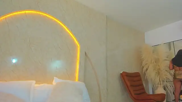 Snapshot of Antonella_Russo1 chatting on December 16, 1:49 pm Antonella Russo1 online show from December 16, 1:49 pm