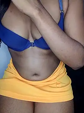 Snapshot of Kavee_Girl0 chatting on August 3, 3:27 pm Kavee Girl0 online show from August 3, 3:27 pm
