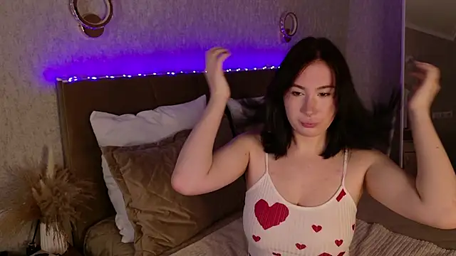 Busty Lina online show from October 16, 5:41 am