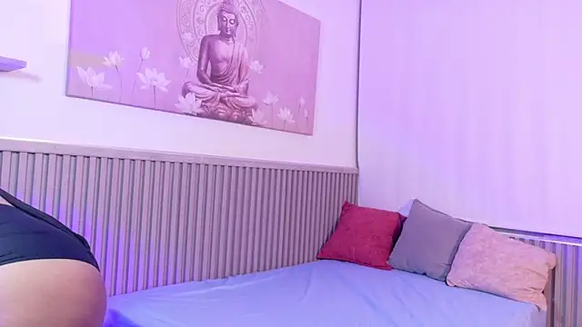 isa taylorr  online show from November 9, 12:25 pm