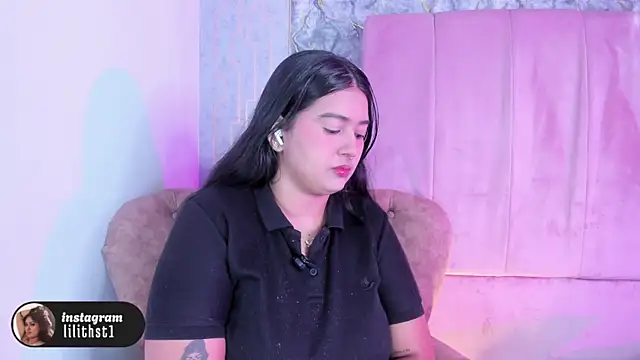 Snapshot of lilithst_ chatting on June 9, 8:09 pm lilithst online show from June 9, 8:09 pm