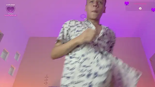 Xavier Fox    online show from March 10, 8:14 pm