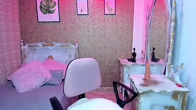 Snapshot of Sara_clk chatting on November 9, 7:12 pm Sara clk online show from November 9, 7:12 pm