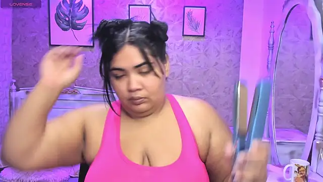Sara clk online show from May 12, 7:33 pm