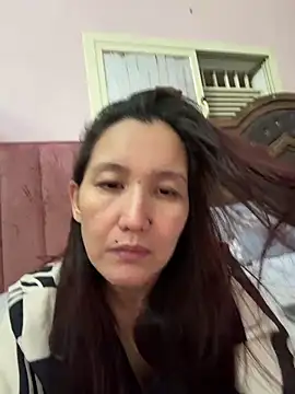 Bigtitsass81 online show from March 21, 5:38 pm